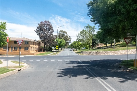 Intersection of Antill and Collett Streets looking south west