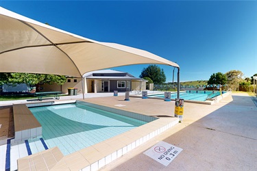 Braidwood Pool shade sail